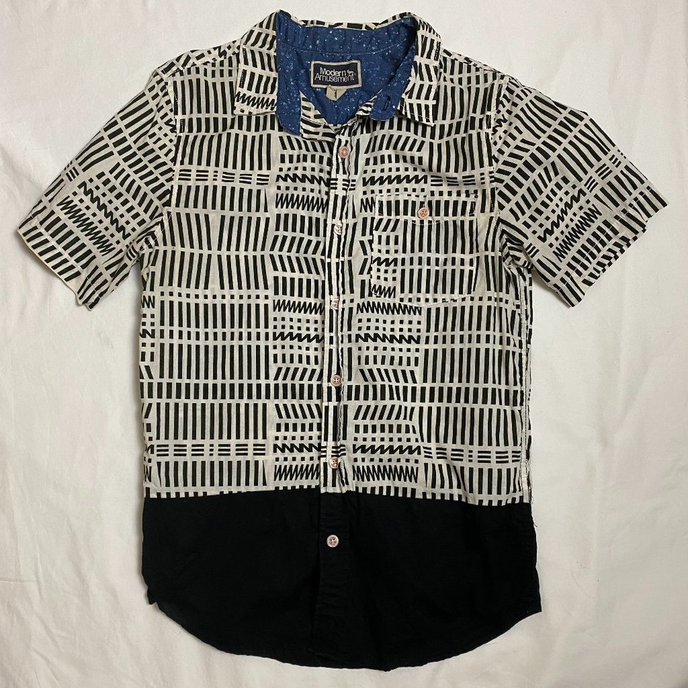 Modern Amusement Zig Zag Print Button Up Shirt